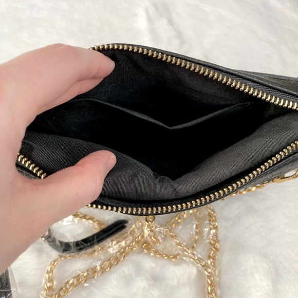 NWT Francesca’s Collection Black Slim Crossbody Bag or Clutch with Gold Chain - Picture 9 of 14